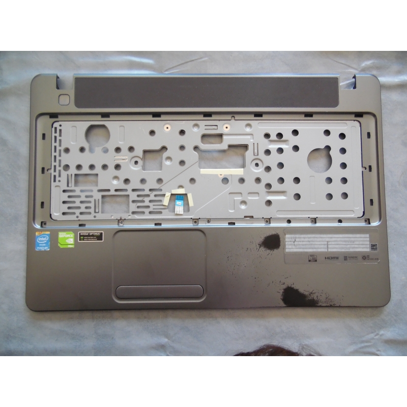 Plasturgie supérieur 13N0-VNA0201 Acer ASpire E1-731G